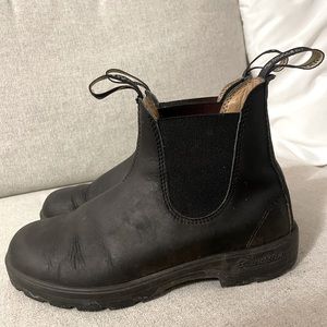 Black Leather Blundstone Boots